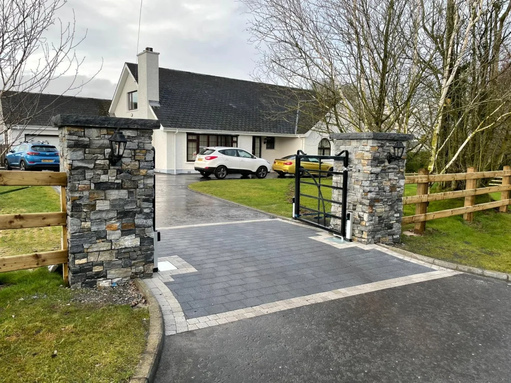 Gates And Railings Dundonald & Northern Ireland Gate & Door Solution